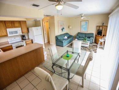 Fort Myers Vacation Compound Seven Bedroom  with Pool